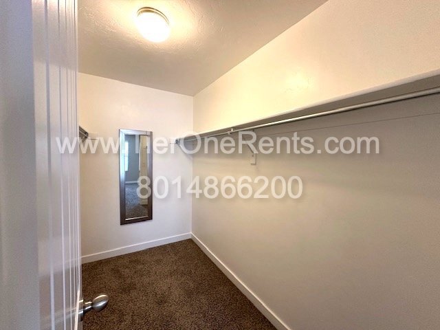 Building Photo - Move in special: $500 off First months rent!