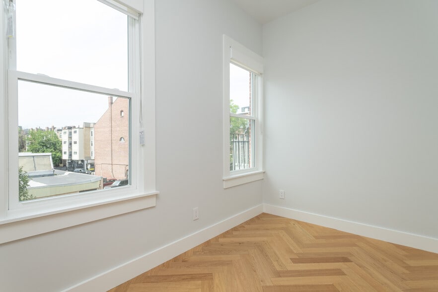 Building Photo - 461 Massachusetts Ave