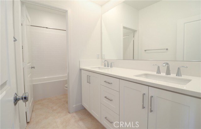 Building Photo - 273 Shoveler