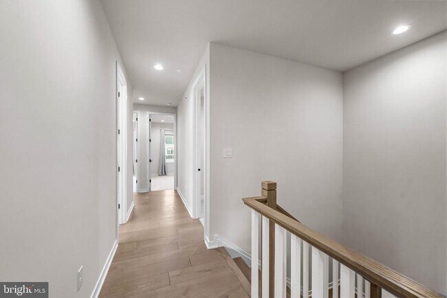 Building Photo - 315 Gilman St