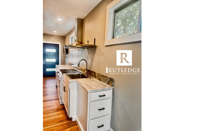 Building Photo - Modern Living / Single Furnished Studio / ...