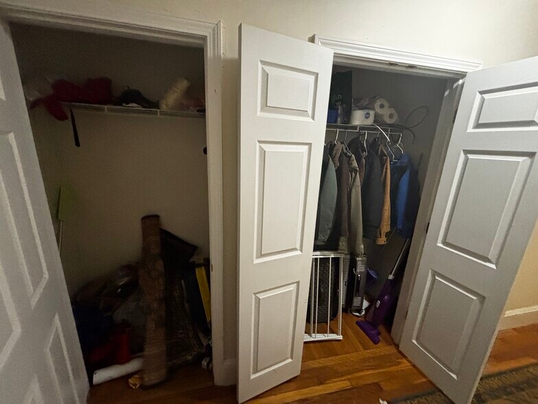 Building Photo - 66 Egmont St