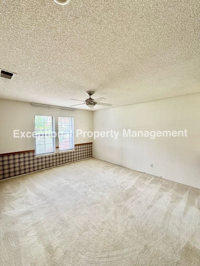 Building Photo - Great Deer Creek Estate