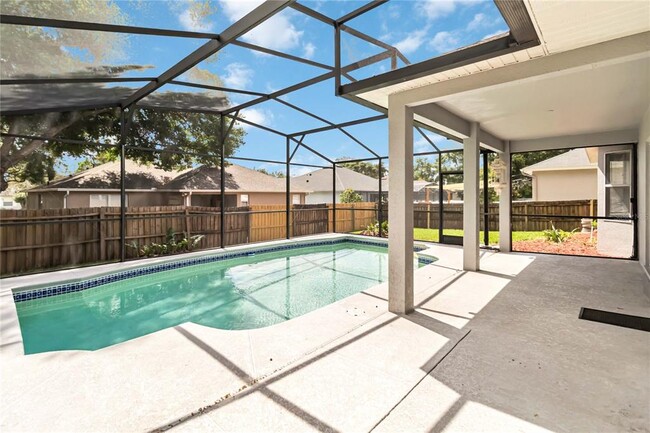 Building Photo - 2664 Tall Maple Loop