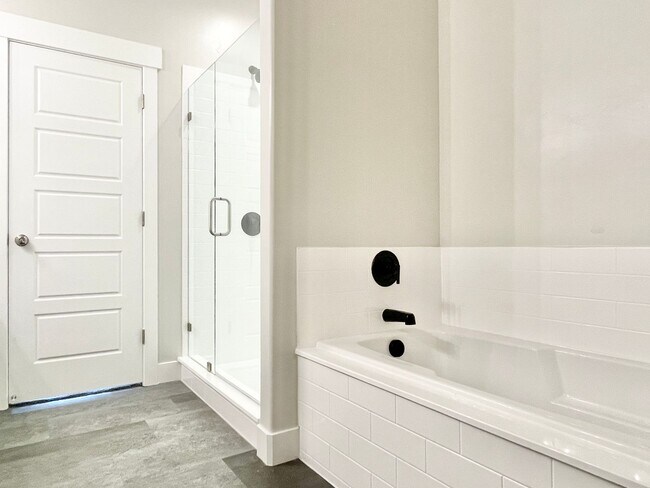 Building Photo - Gorgeous Lehi Home at The Exchange!