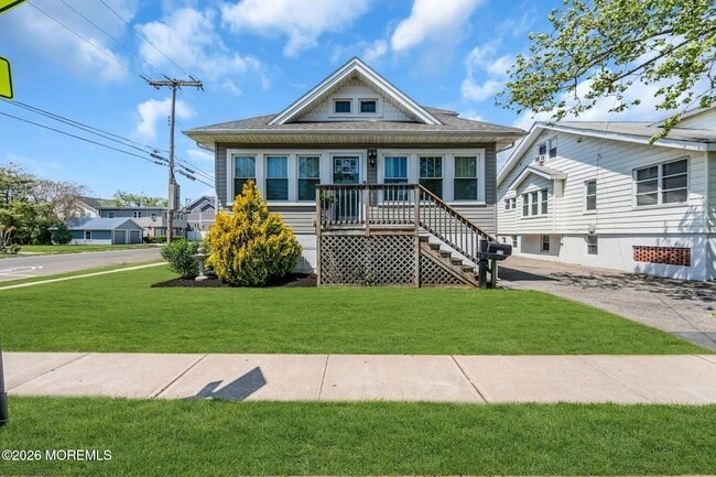 Building Photo - 319 Arnold Ave