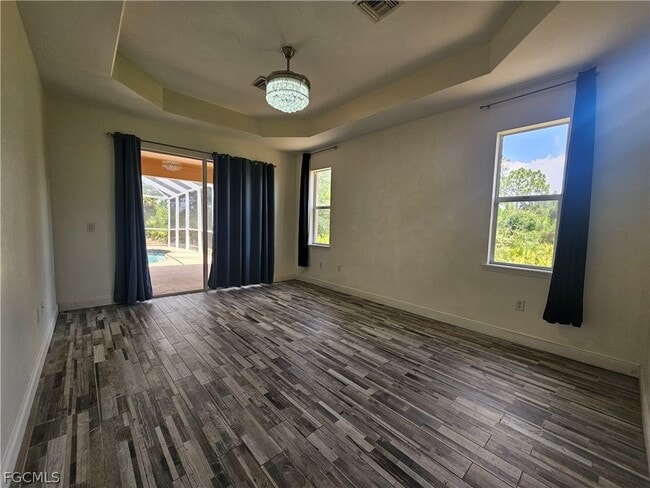 Building Photo - 809 Lincoln Ave