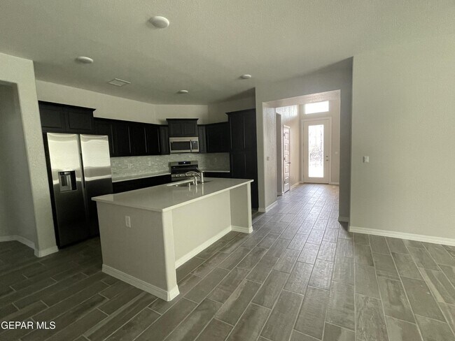 Building Photo - 6009 Hidden Clove Ct