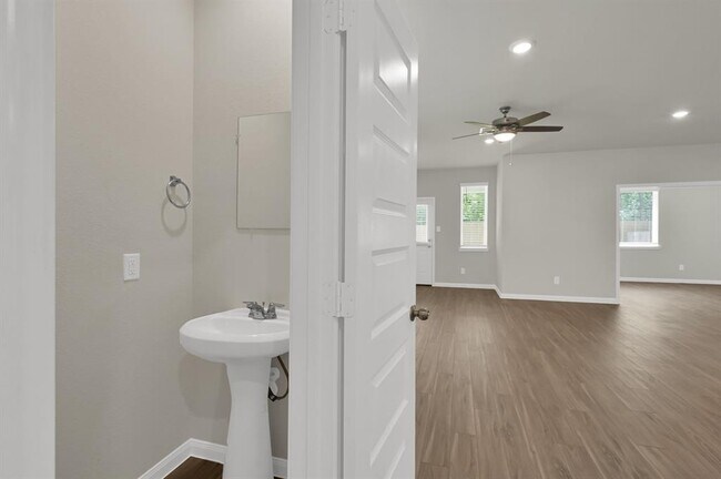Building Photo - 13244 Musky Dr