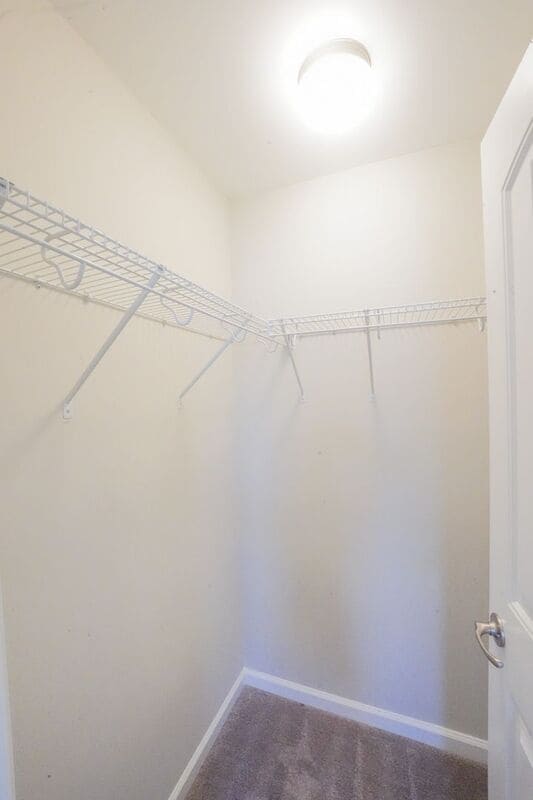 Building Photo - 165 Greyfield Cir