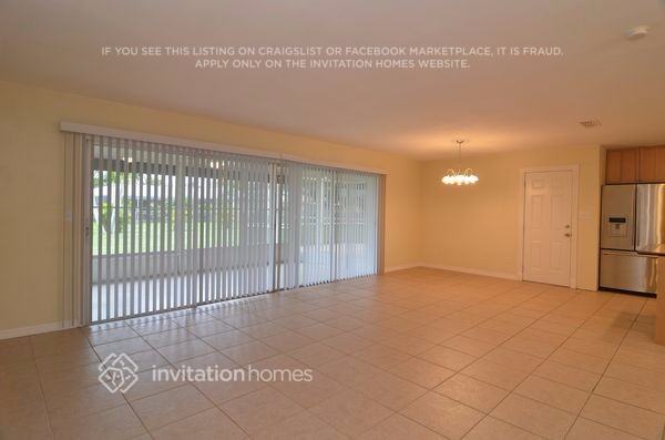 Building Photo - 138 SW 48th Terrace