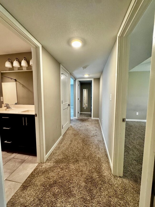 Building Photo - For Rent Beautiful 4 bedroom 3 bathroom 3 attached car garage!