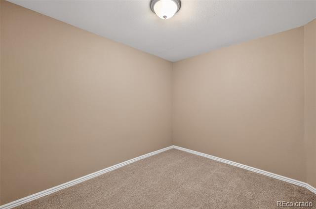 Building Photo - 9120 E Nassau Ave
