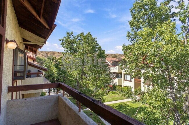 Building Photo - 18187 W Sundowner Way