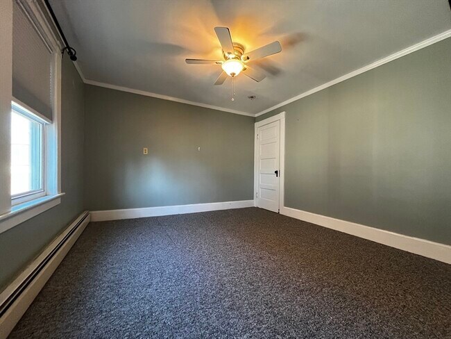 Building Photo - 263 Middlesex St