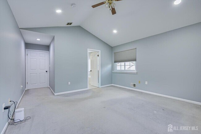 Building Photo - 51 Cherrywood Dr