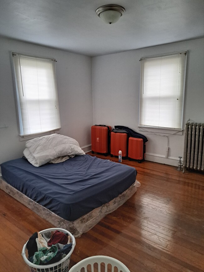 Bedroom 2nd floor - 714 Brook St