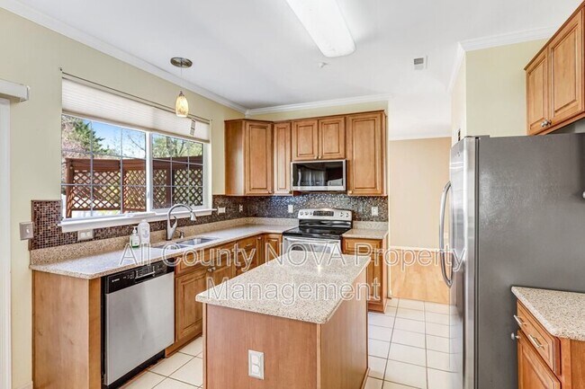 Building Photo - 8308 Deerstill Way