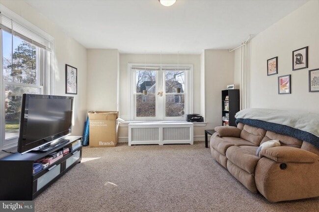 Building Photo - 118 Walnut Ave