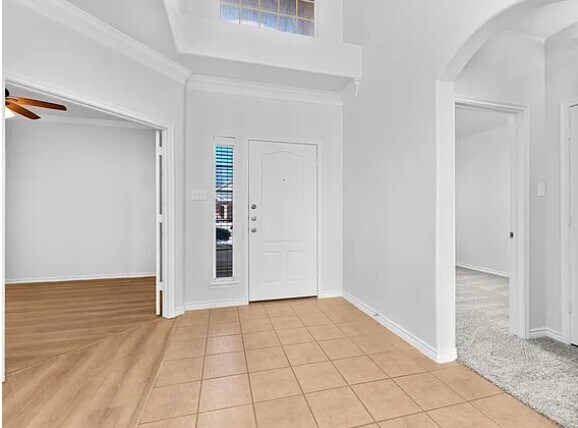 Building Photo - 8404 Hitching Tr