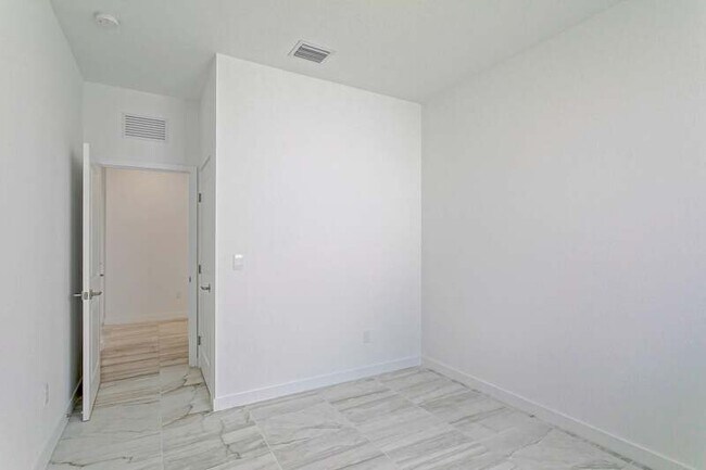 Building Photo - 7188 Trotwood Ln