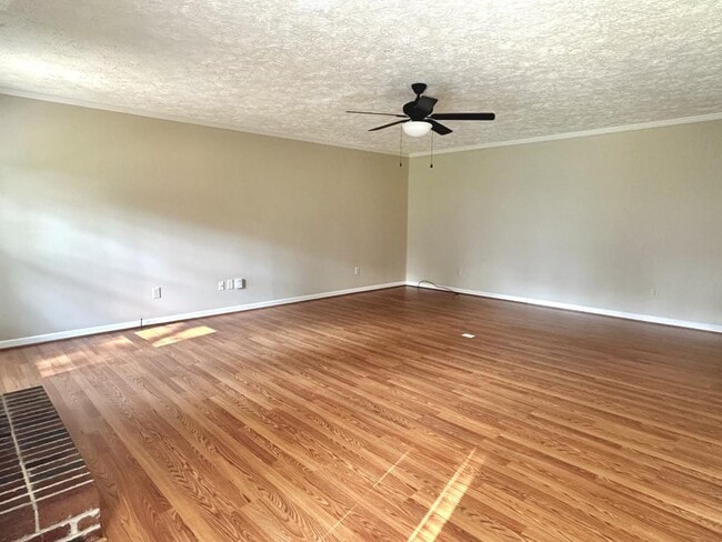 Building Photo - 5613 Kingstree Dr