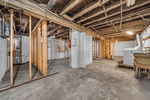 Building Photo - 628 Boylston St