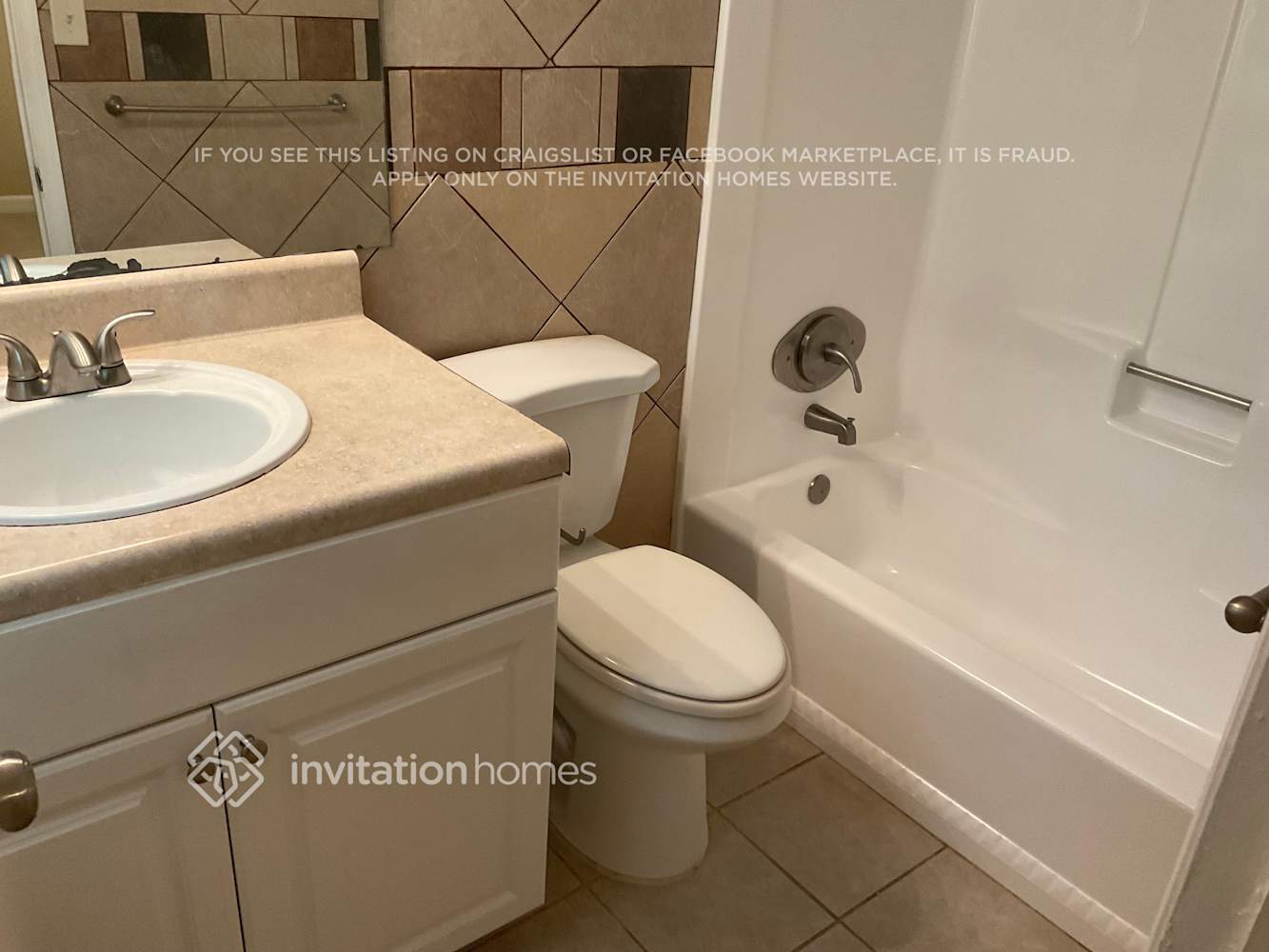 Building Photo - 2381 Cedar Dr