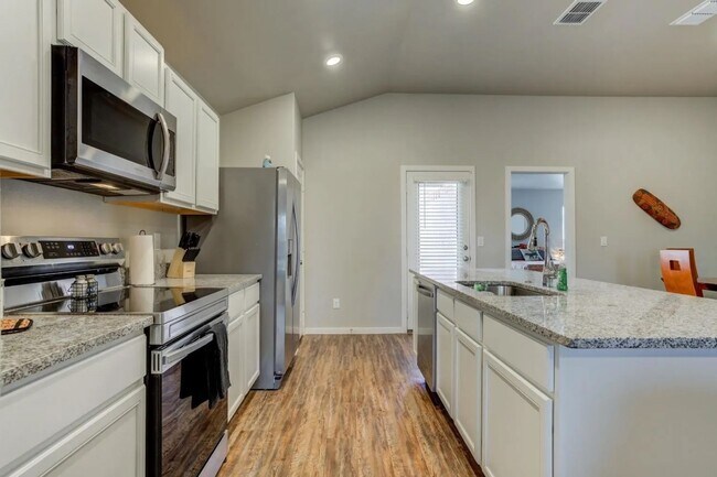Building Photo - Priced to Lease! Beautiful West Lubbock Home with Modern Finishes, All Appliances Included & Acce...