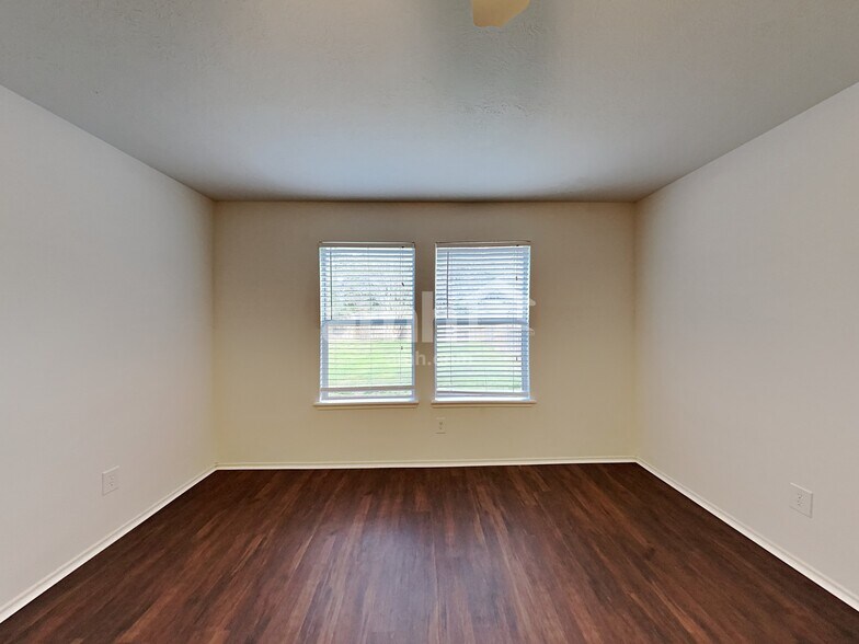 Building Photo - 21530 Daylily Hills Dr