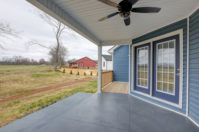 Building Photo - 127 Riverbend Dr