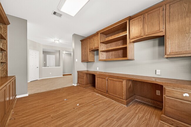 Building Photo - 16715 Red Falls Cir
