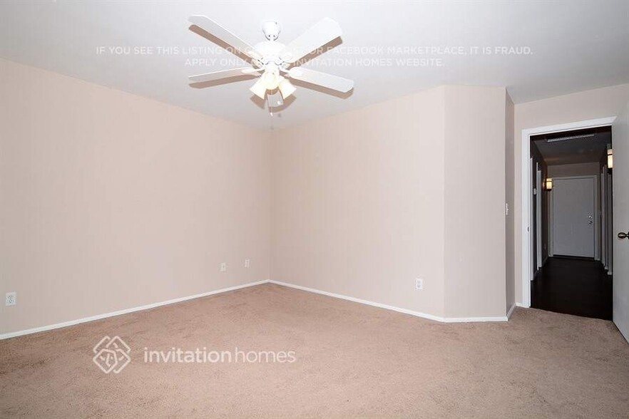 Building Photo - 3127 W Donald Dr