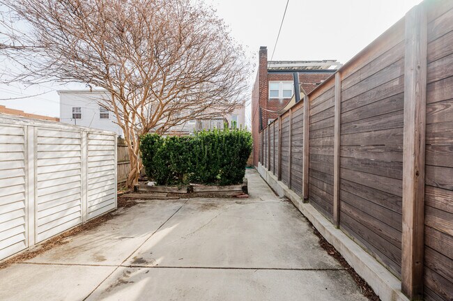 Building Photo - 21 17th St SE