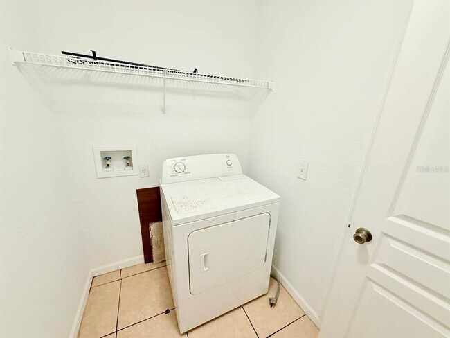 Building Photo - 17112 Carrington Park Dr