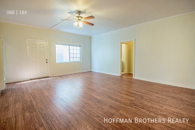 Building Photo - 1868 W 11th St