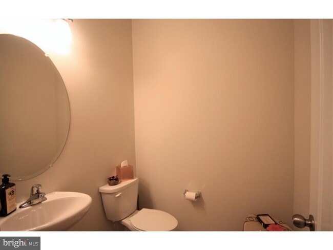 Building Photo - 1816 Pinnacle Dr