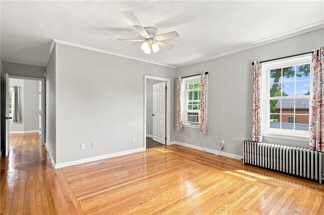 Building Photo - 51 Pettaconsett Ave
