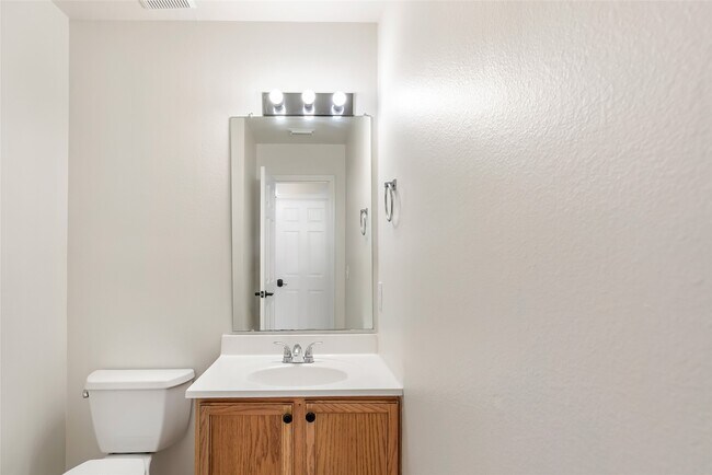 Building Photo - 671 Cypresswood Trce