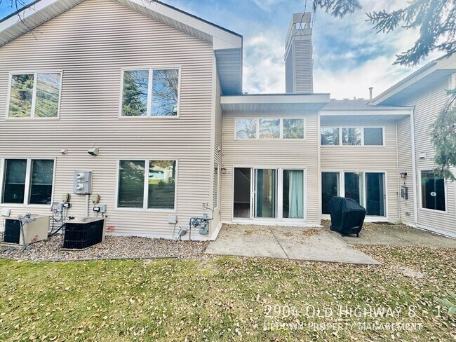 Building Photo - 2904 Old Hwy 8