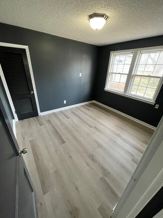 Building Photo - 1205 Bradbury Cove