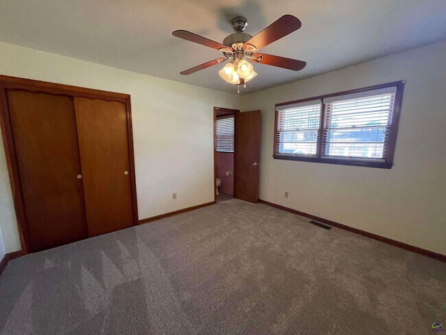 Building Photo - 125 Briarcliff Rd