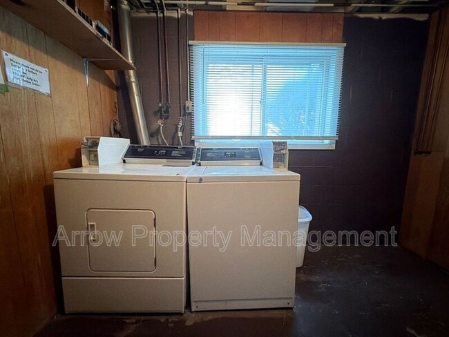 Building Photo - 1424 S 20th St