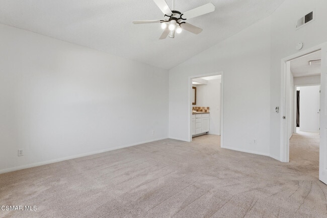 Building Photo - 1239 Honeysuckle Ct