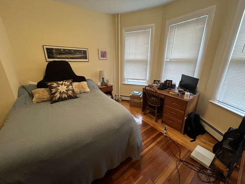 Building Photo - 29 Cameron Ave