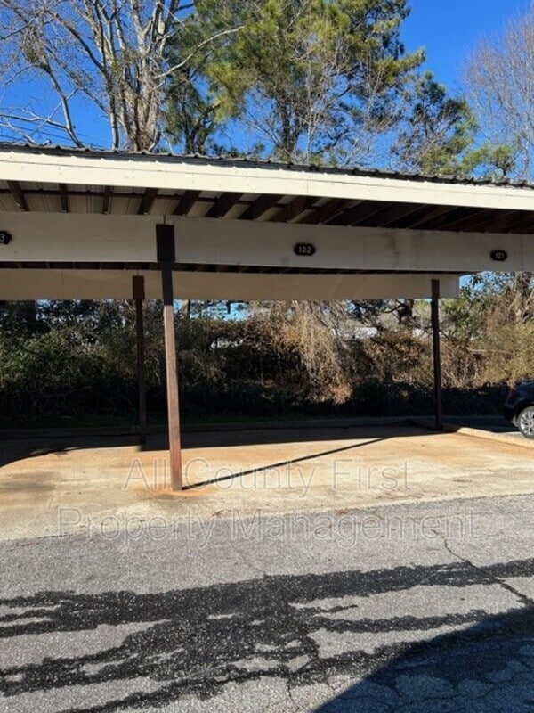 Building Photo - 122 Rue Fontaine