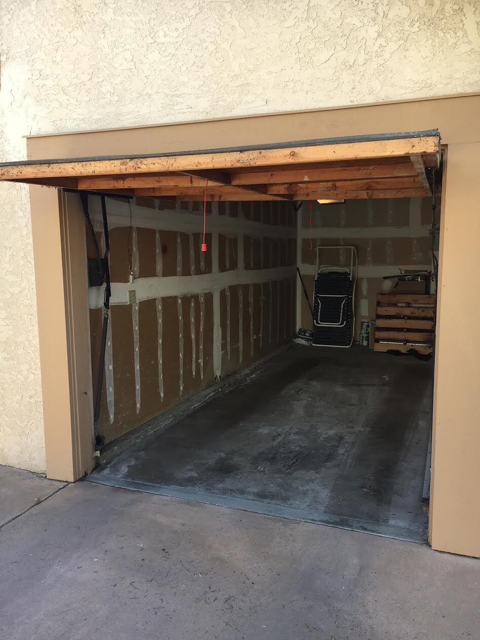 Private garage (garage doors have since been updated) - 4641 Campus Ave