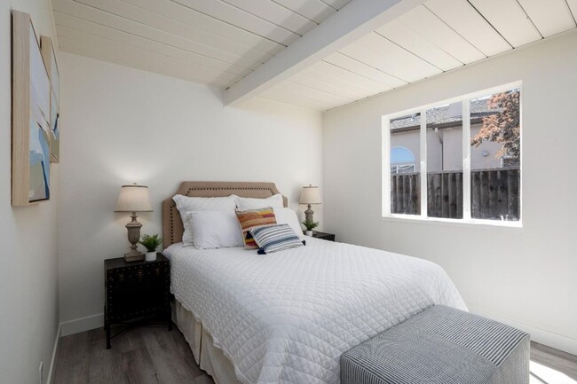 Building Photo - BRIGHT, OPEN LAYOUT SUNNYVALE HOME ||