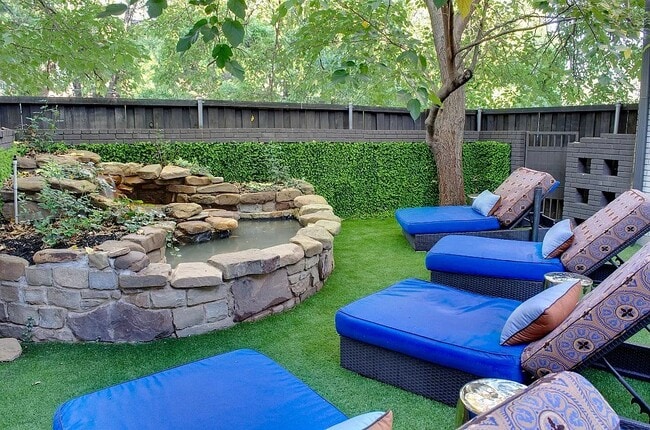 Building Photo - Greystone