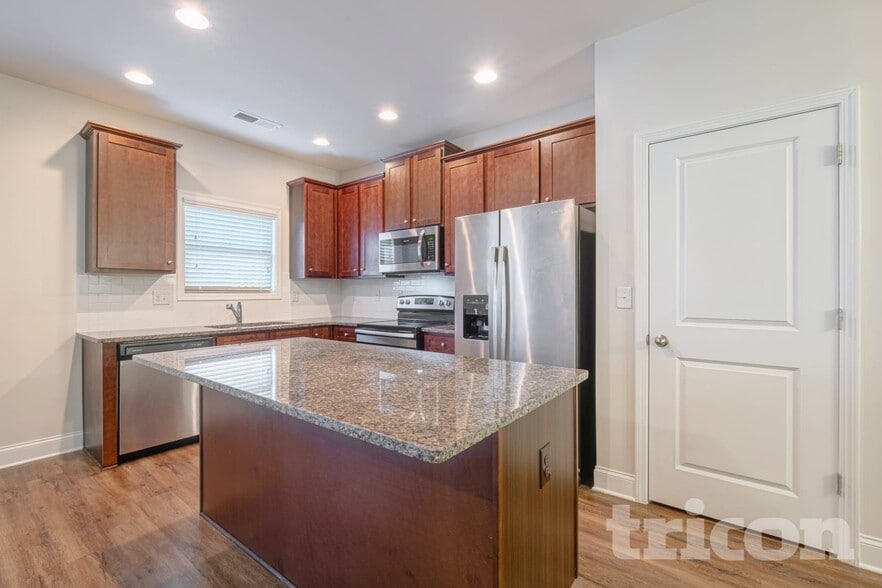 Building Photo - 399 Trickum Hill Dr